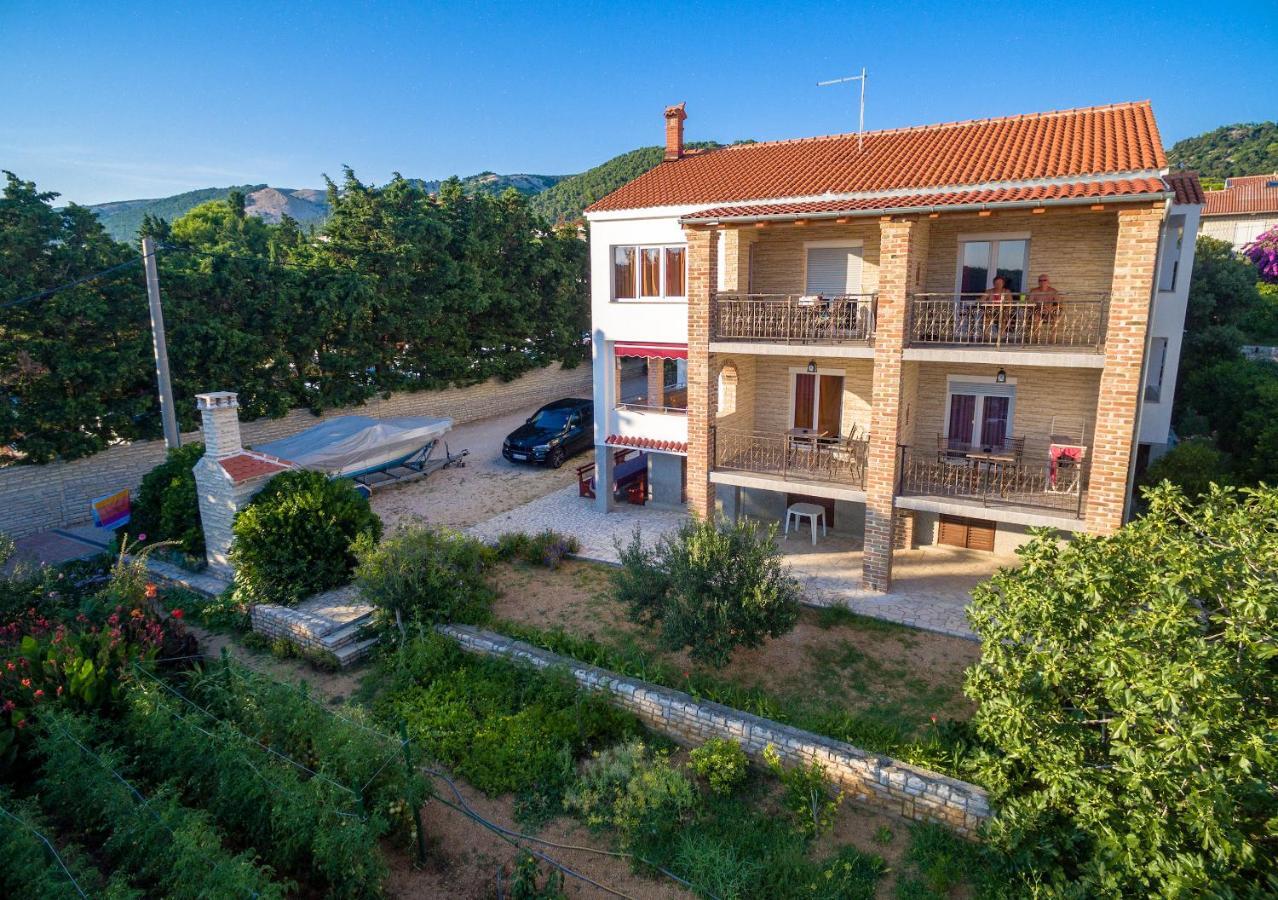 Apartments Anita 1 Barbat na Rabu Экстерьер фото