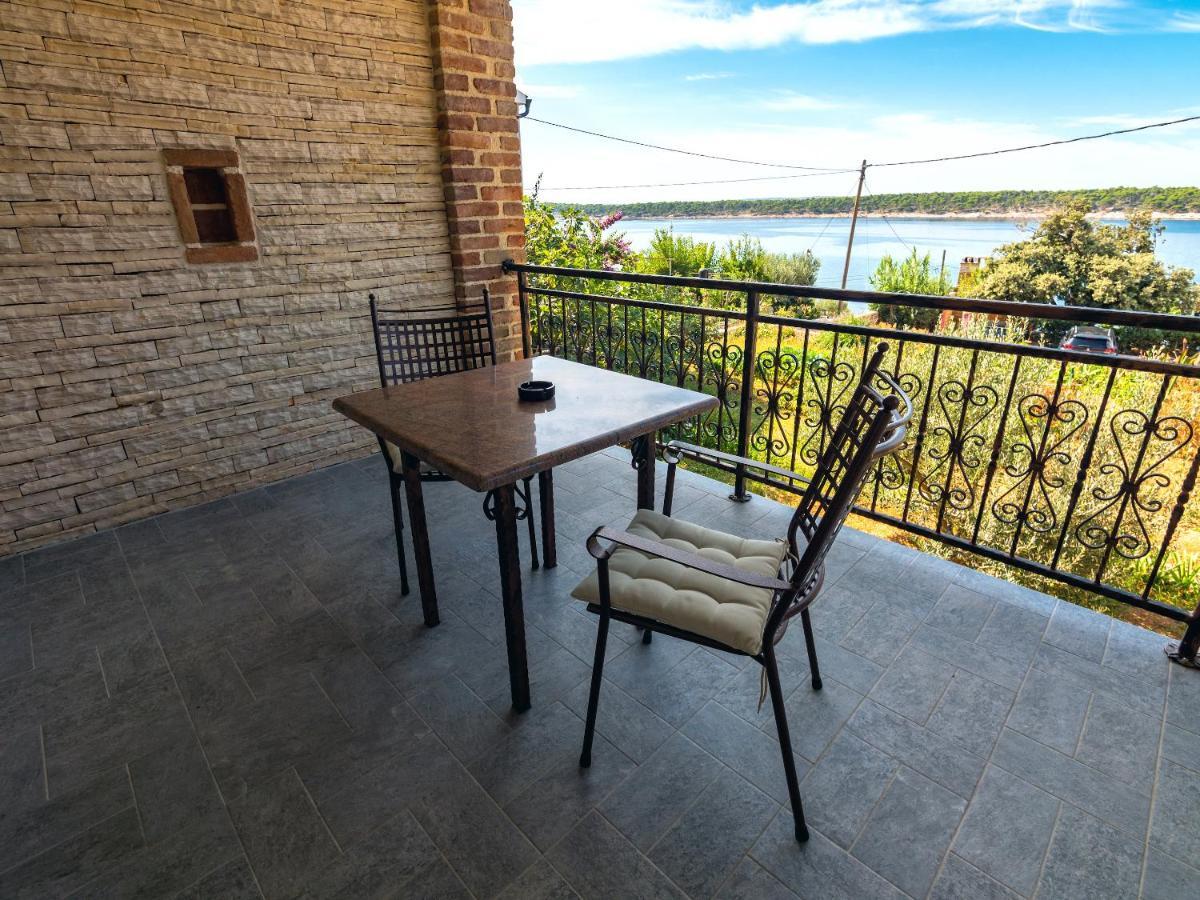 Apartments Anita 1 Barbat na Rabu Экстерьер фото