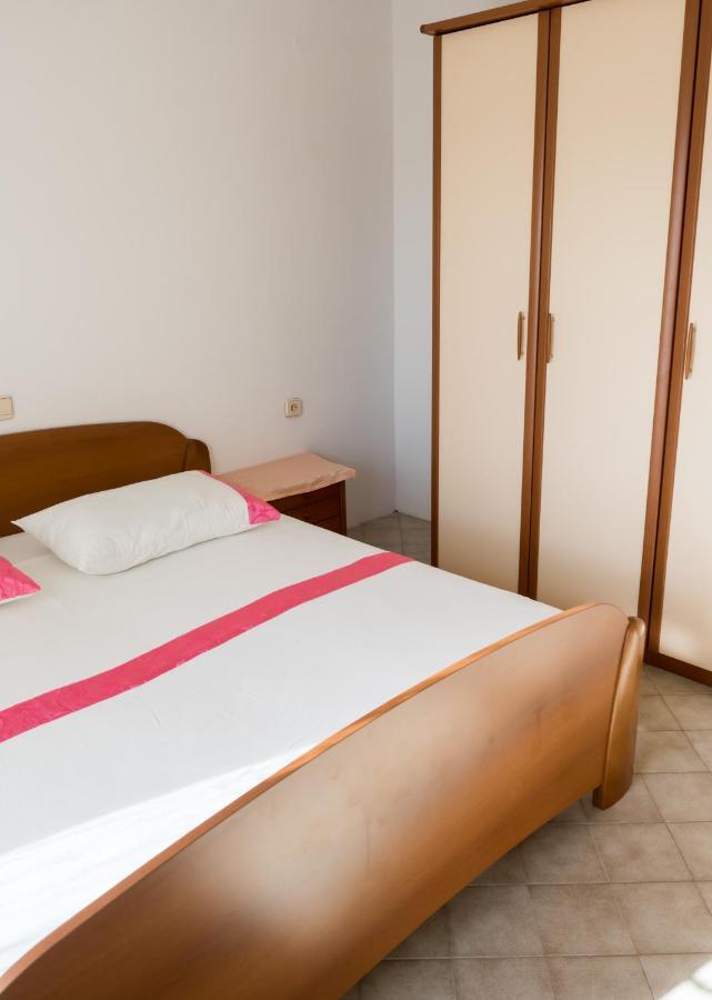 Apartments Anita 1 Barbat na Rabu Экстерьер фото