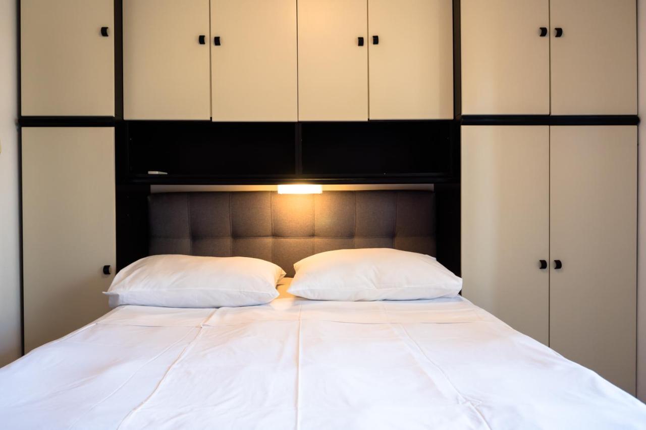 Apartments Anita 1 Barbat na Rabu Экстерьер фото