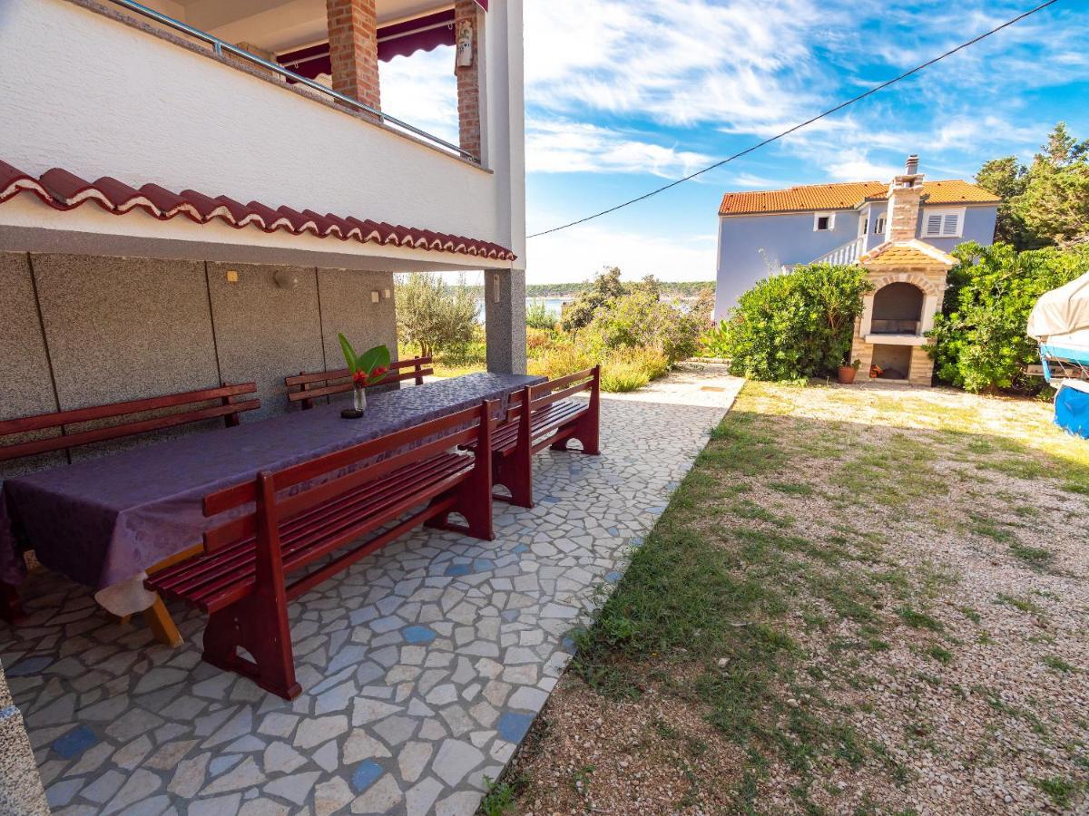 Apartments Anita 1 Barbat na Rabu Экстерьер фото